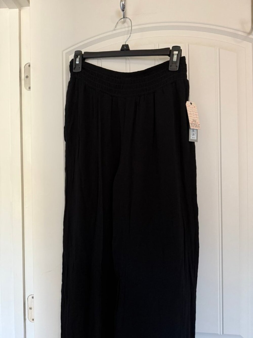 New with tags, black pink republic pants